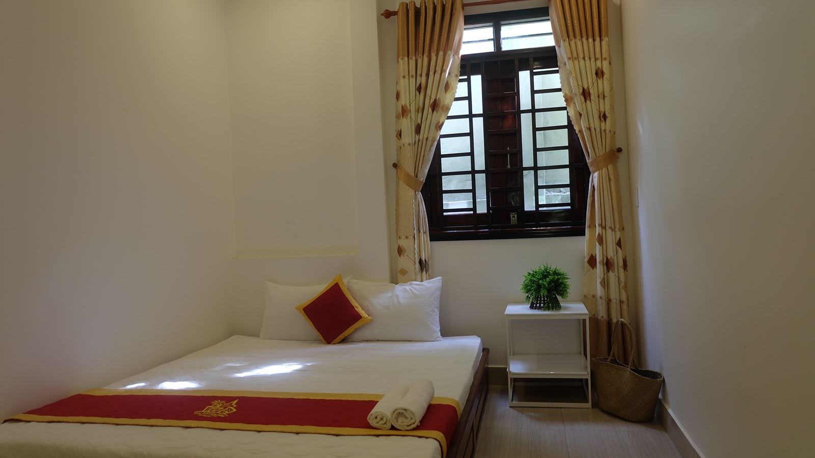 rooms-bungalow-triple-with-terrace