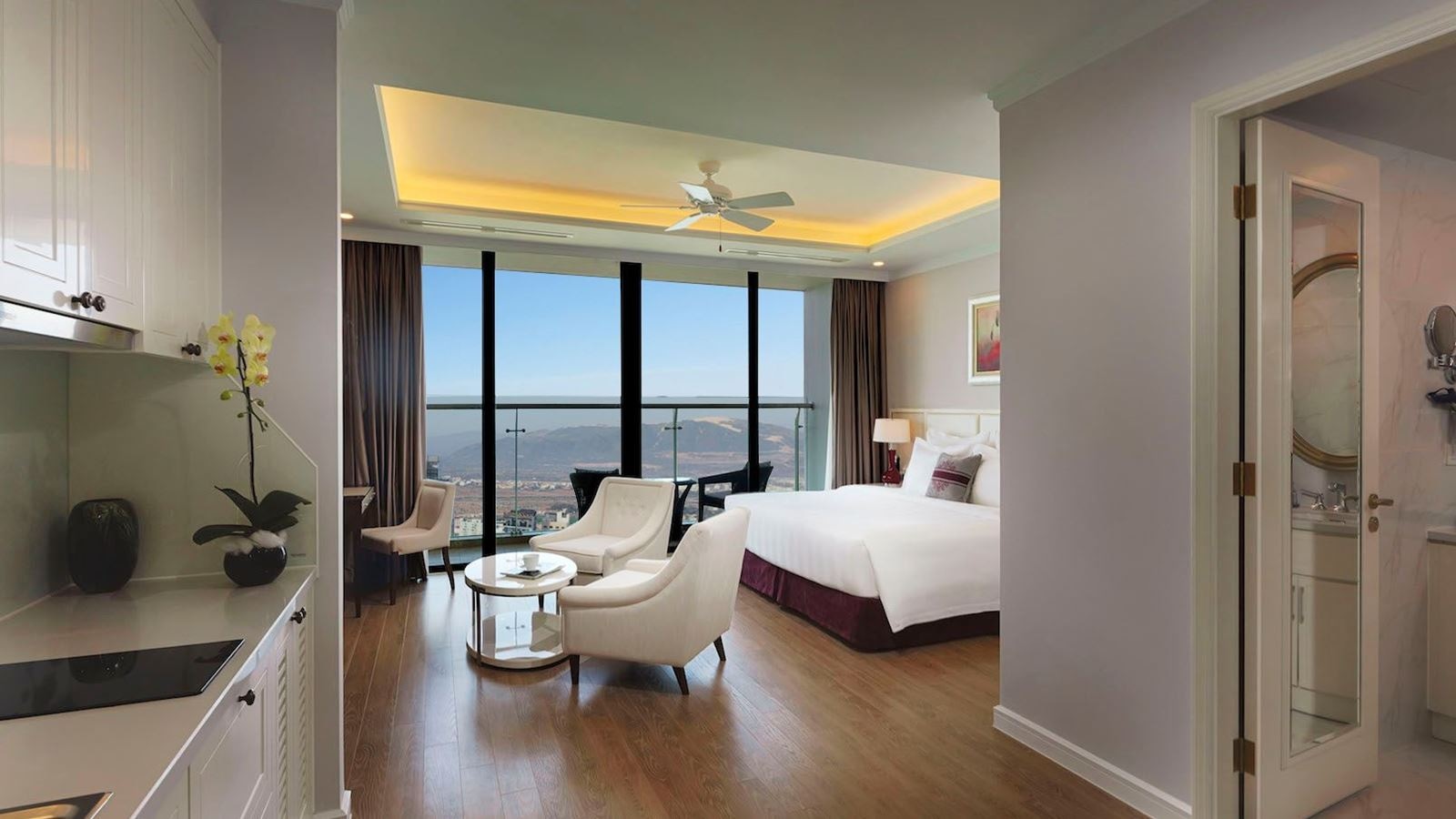 rooms-studio-city-view