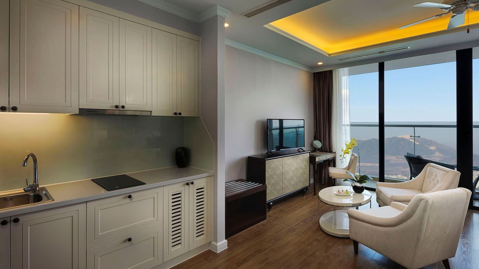 rooms-studio-city-view