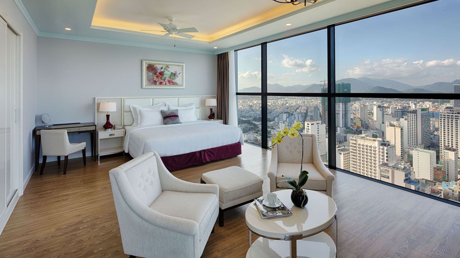 rooms-grand-studio-ocean-view
