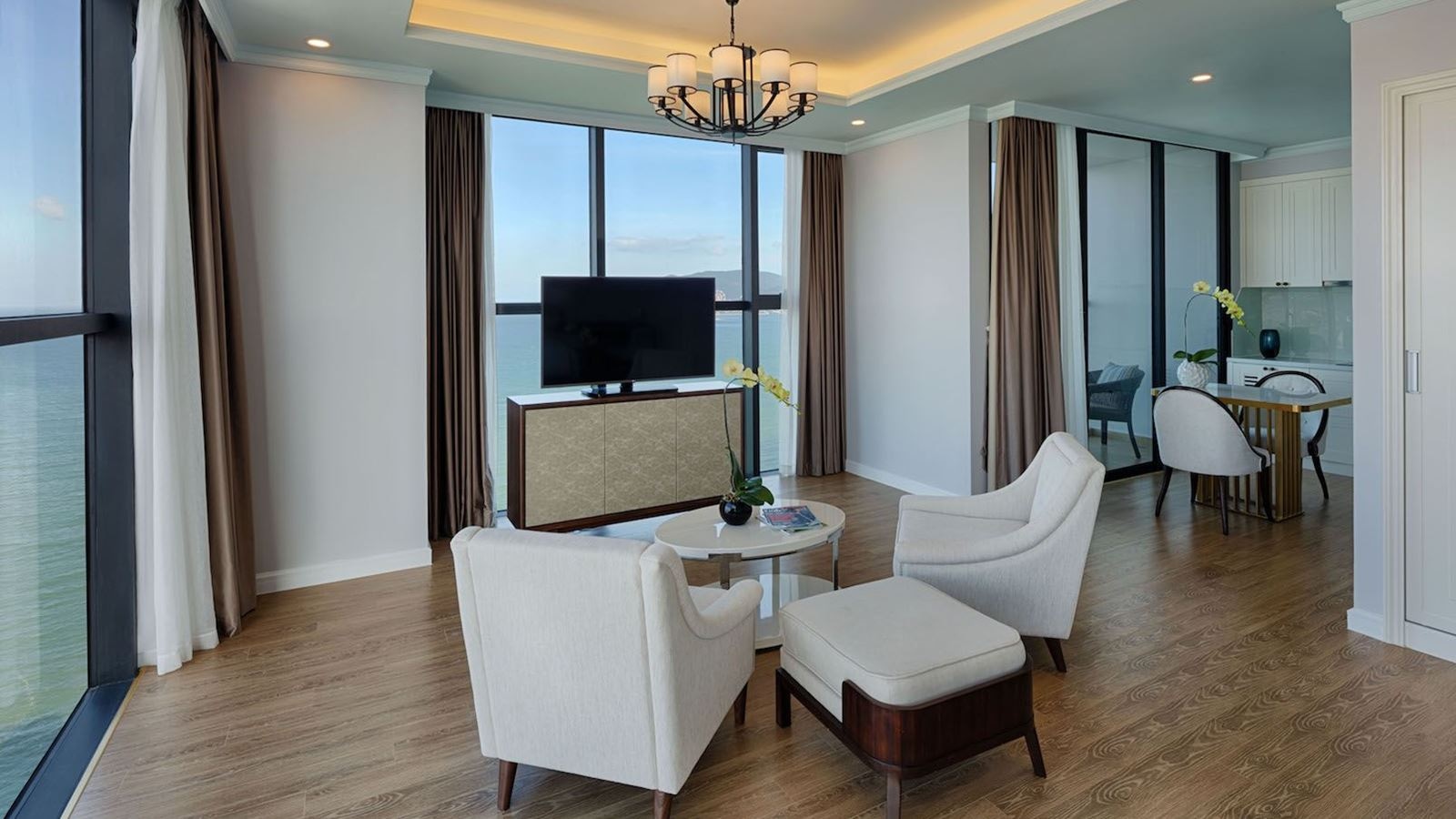 rooms-grand-studio-ocean-view-child-without-extra-bed
