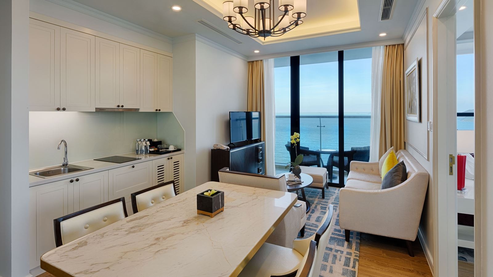 rooms-2bedroom-suite-ocean-view-no-extra-bed