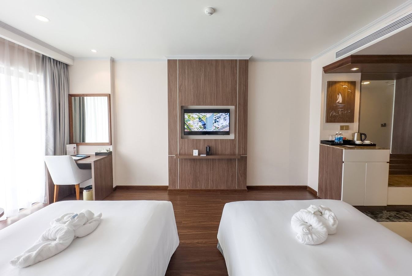 rooms-deluxe-twin-seaview-balcony-child-without-extra-bed