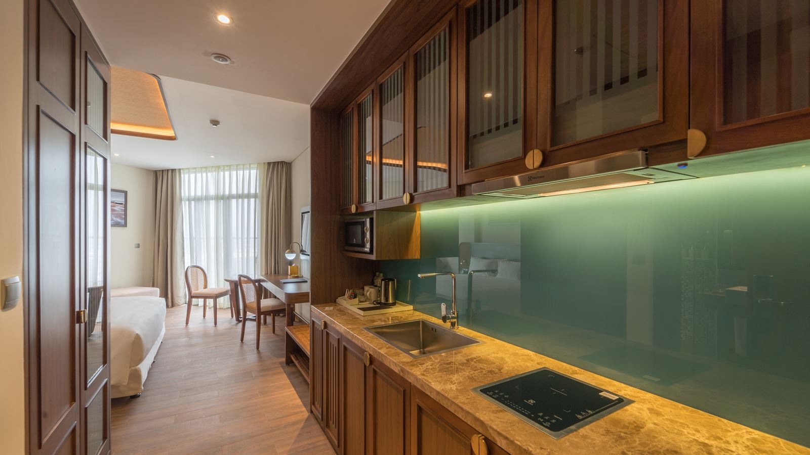 rooms-premier-deluxe-seaview-child-without-extra-bed