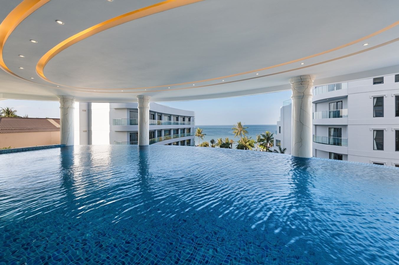 pools-indoor-pool