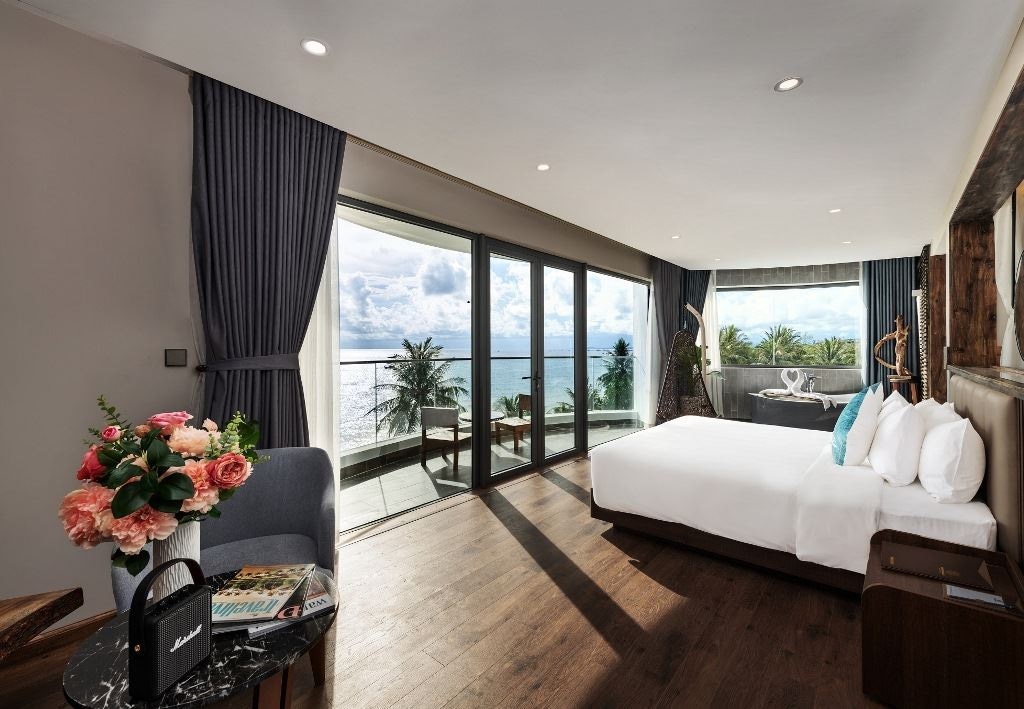 rooms-grand-suite-sunset-ocean-panorama-child-without-extra-bed