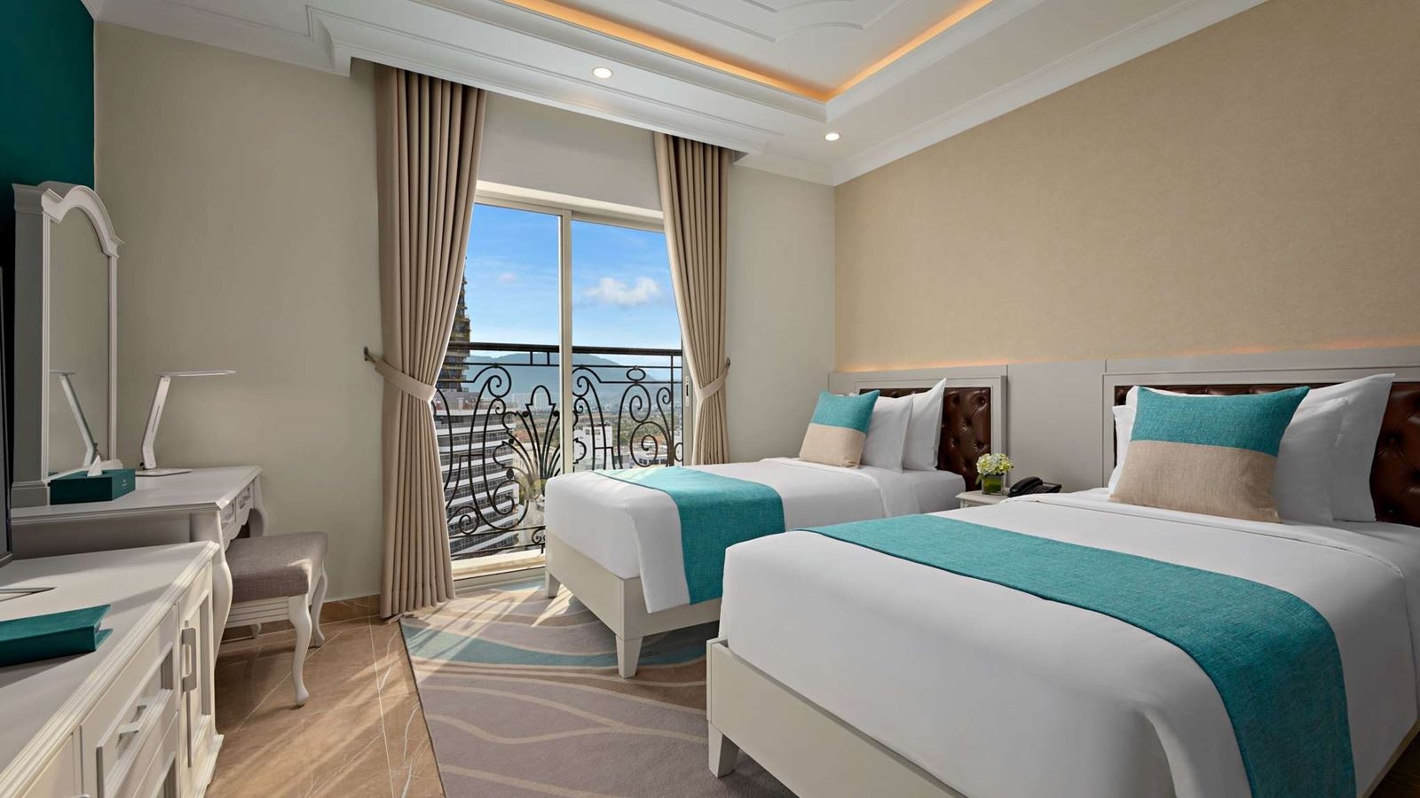 rooms-classic-superior-city-view-family-connecting-no-extra-bed