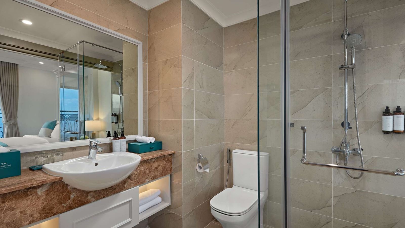 rooms-privilege-luxe-sea-view-family-connecting