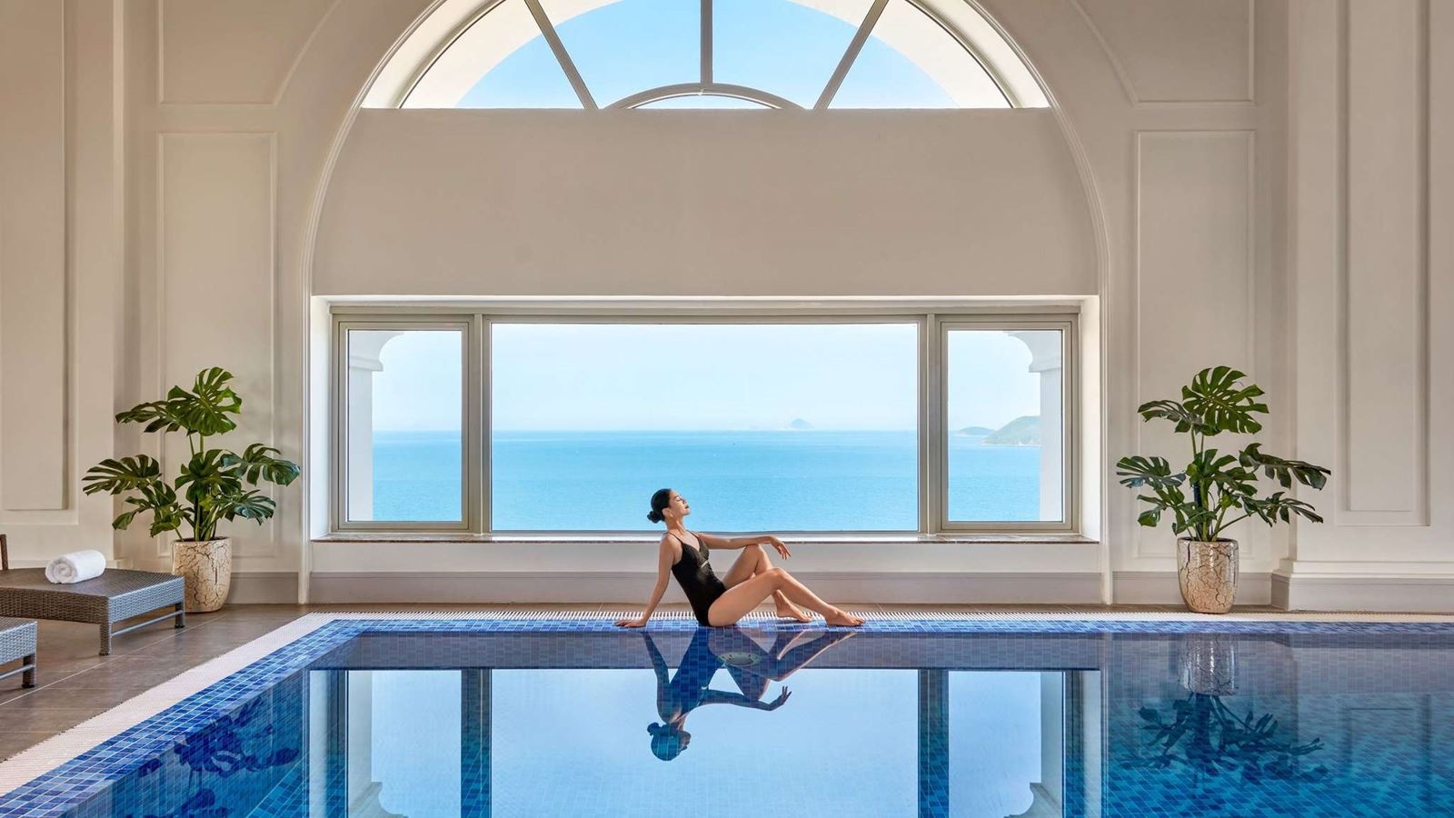 pools-indoor-pool