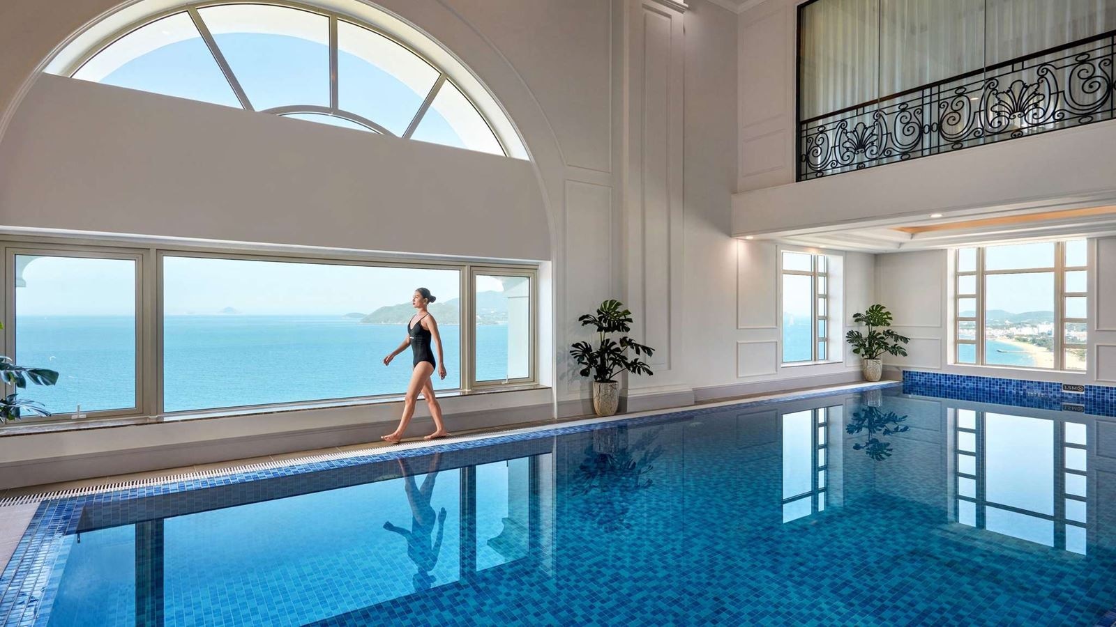 pools-indoor-pool