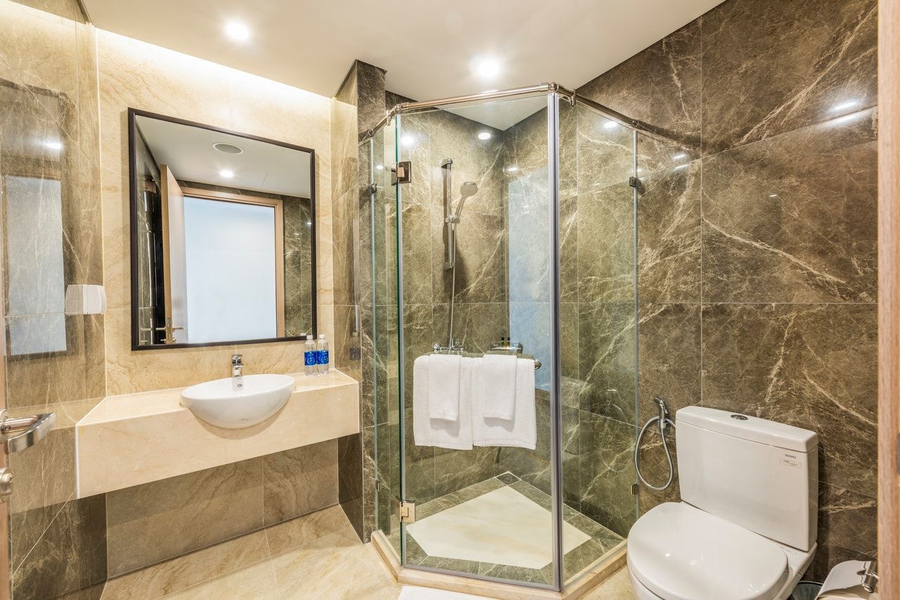 rooms-room-standard-pool-view