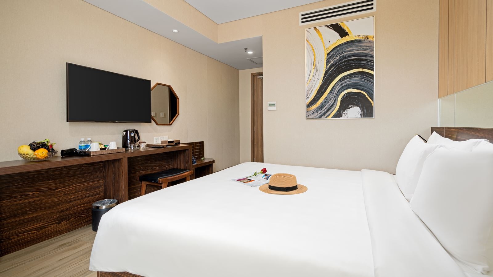 rooms-superior-room