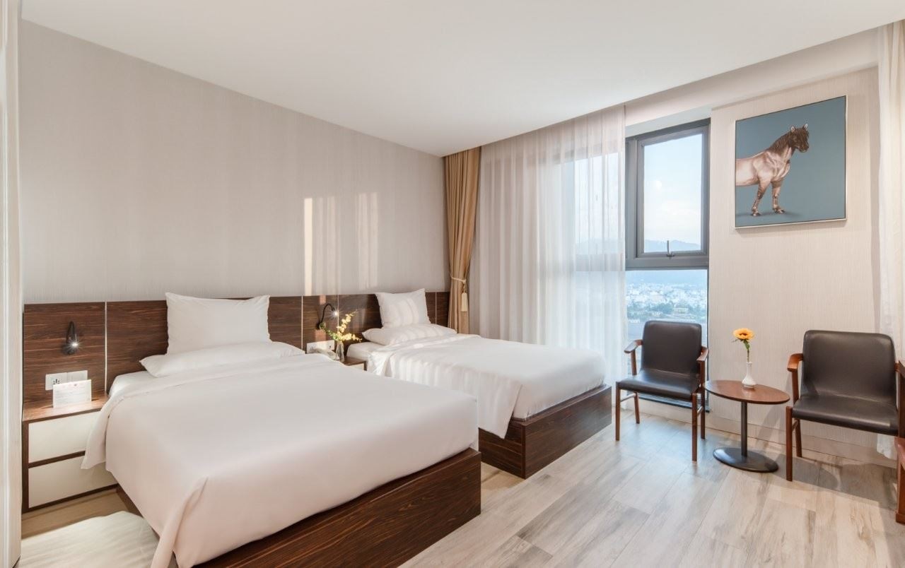 rooms-deluxe-room