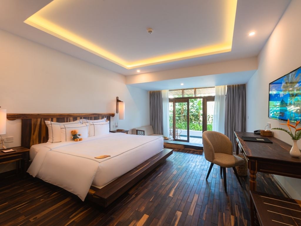 rooms-balcony-room