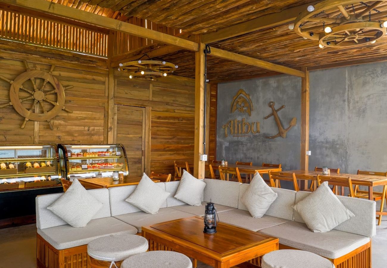 bars-beach-bar