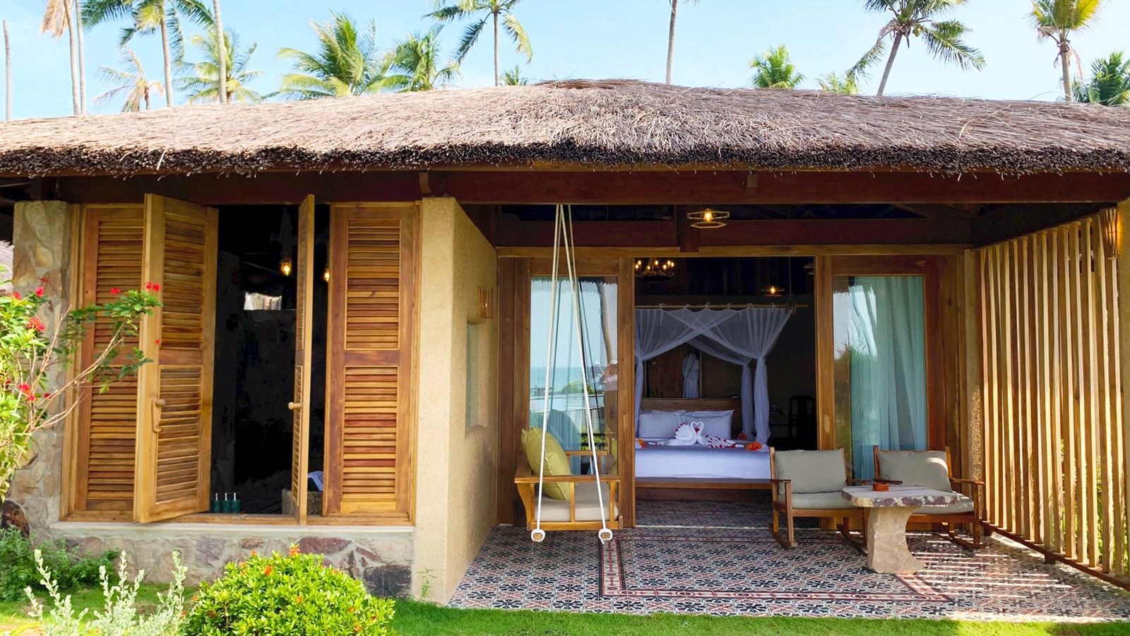rooms-01bedroom-villa-beach-front-with-pool