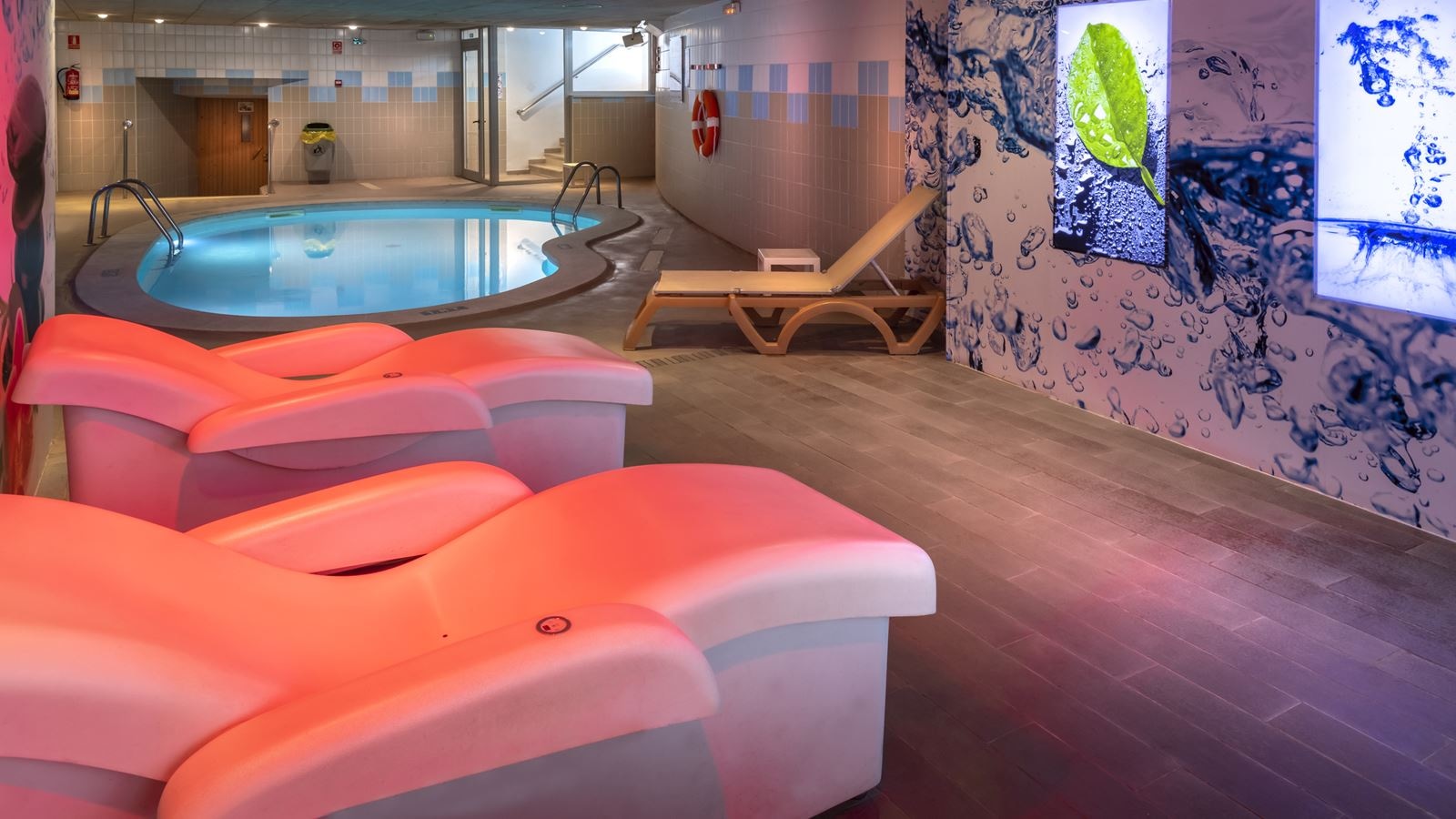 pools-indoor-pool