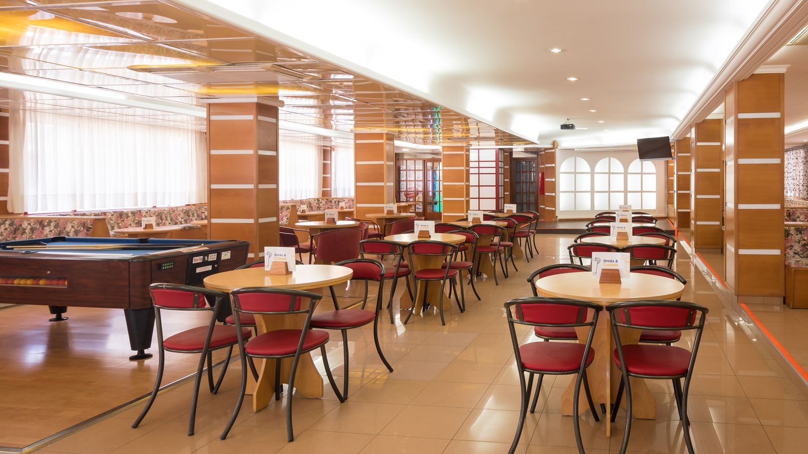 bars-main-bar