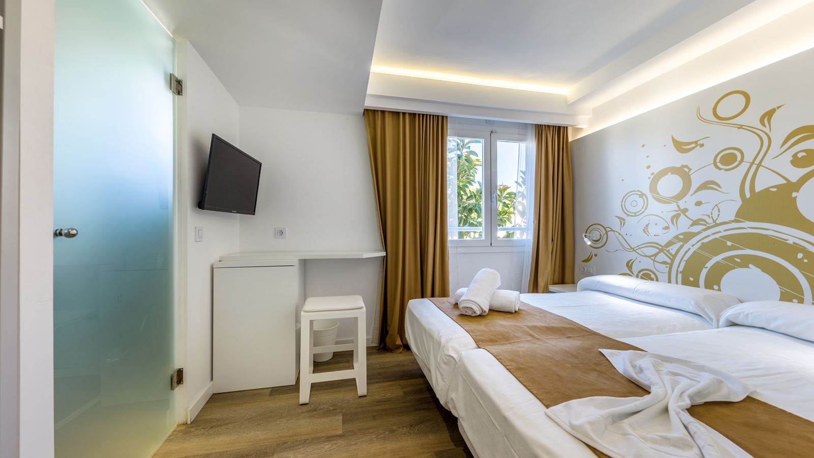 rooms-junior-suite