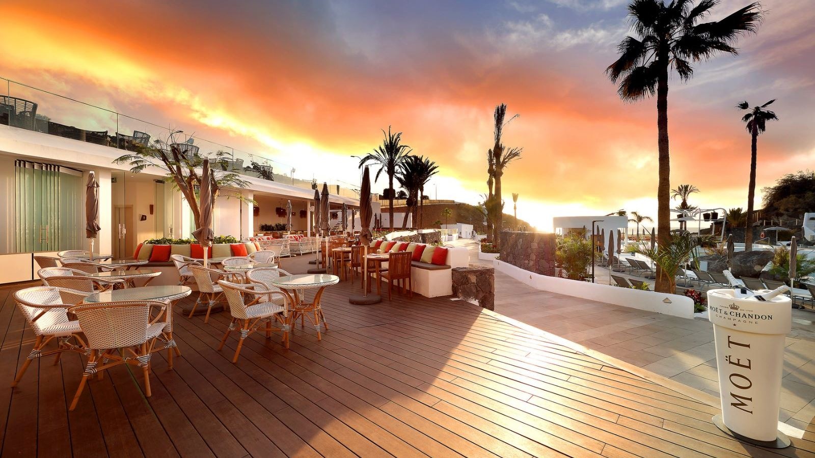 bars-the-beach-club