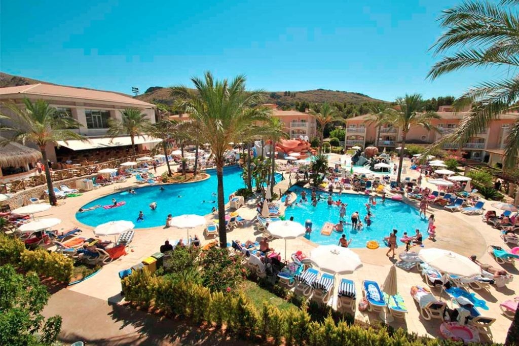 pools-outdoor-pool