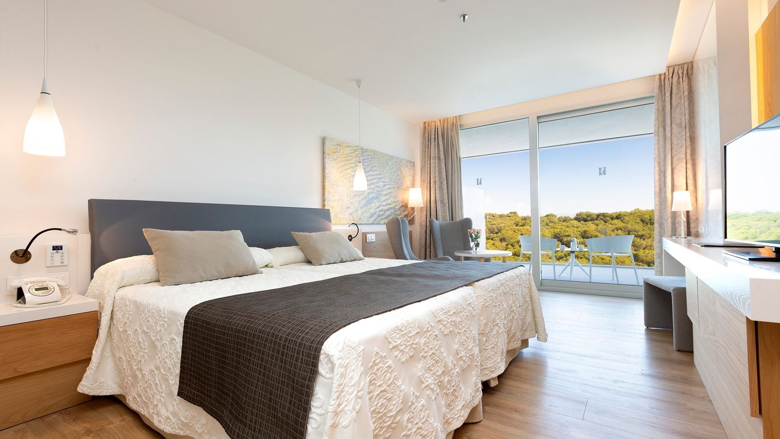 rooms-double-standar-room-wiht-balcony