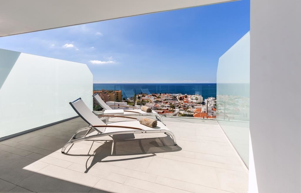 rooms-jsp--jr-suite-front-ocean-view-panoramic