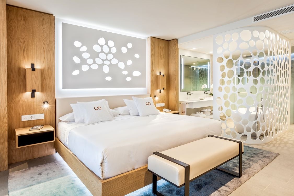 rooms-js--jr-suite-ocean-front