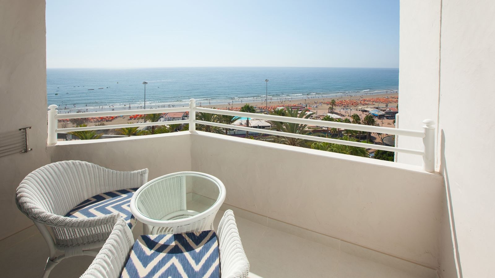 rooms-ddev-double-deluxe-room-partial-or-direct-sea-view-balcony