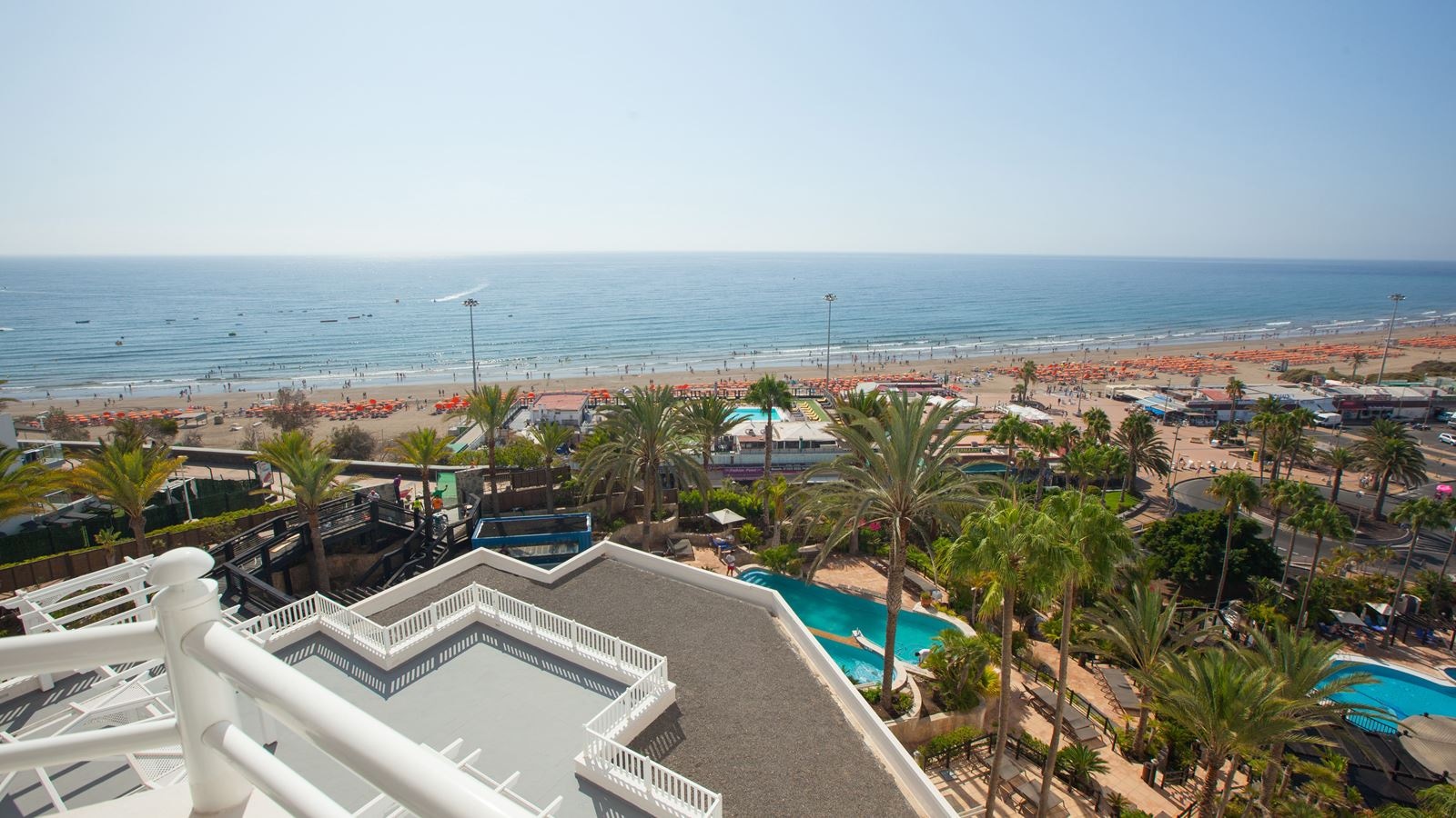 rooms-ddev-double-deluxe-room-partial-or-direct-sea-view-balcony