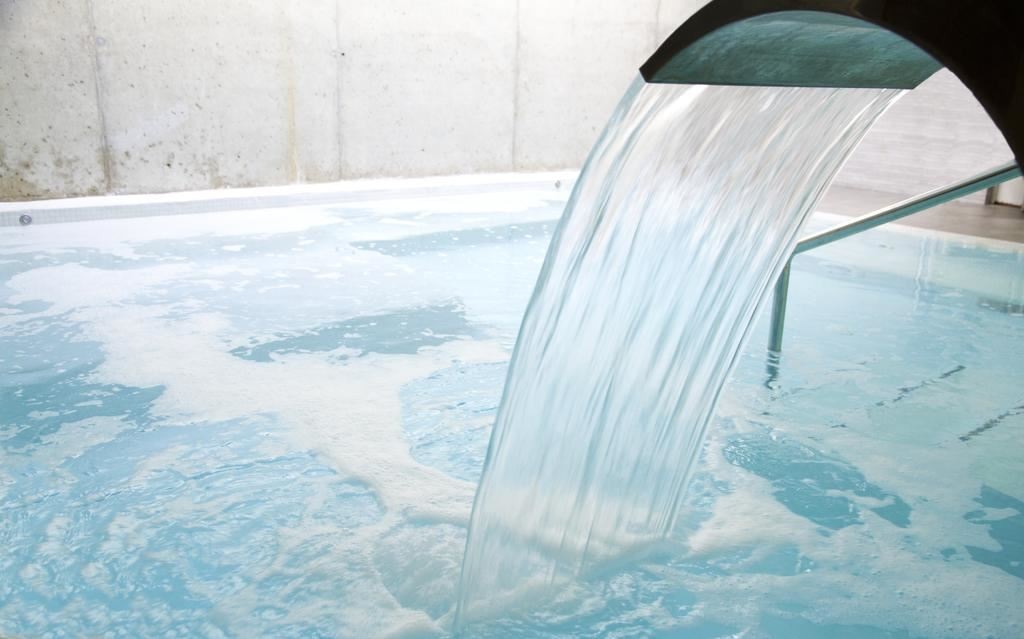 pools-indoor-pool