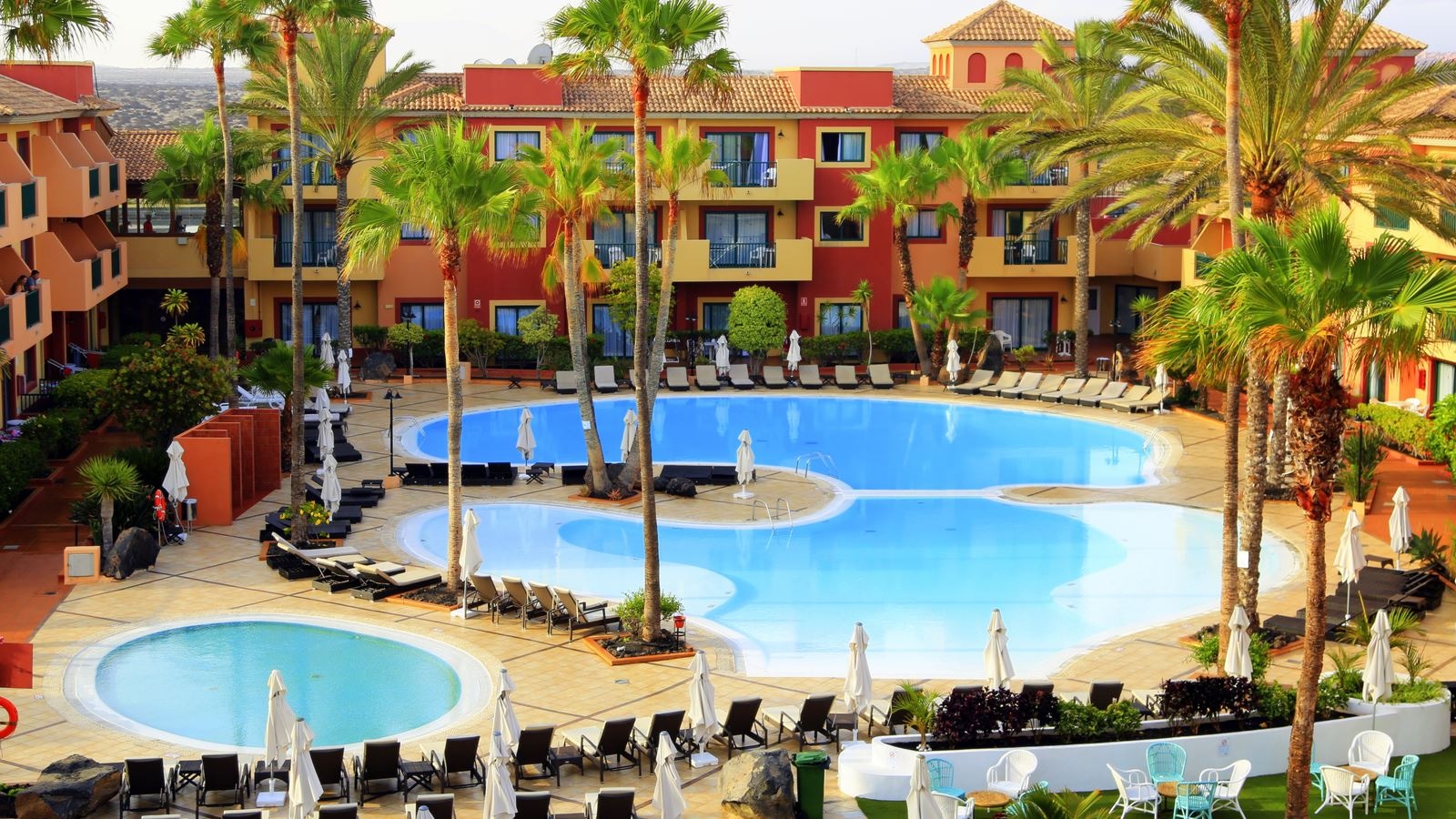 pools-outdoor-pool