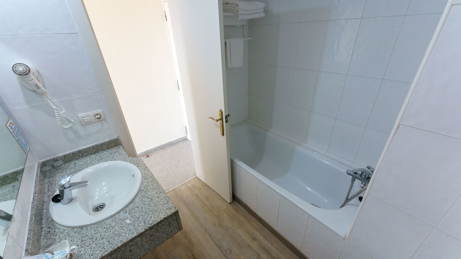 rooms-double-standard-room