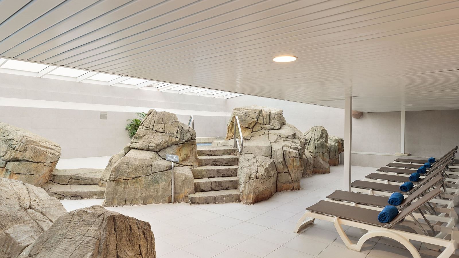 pools-indoor-pool