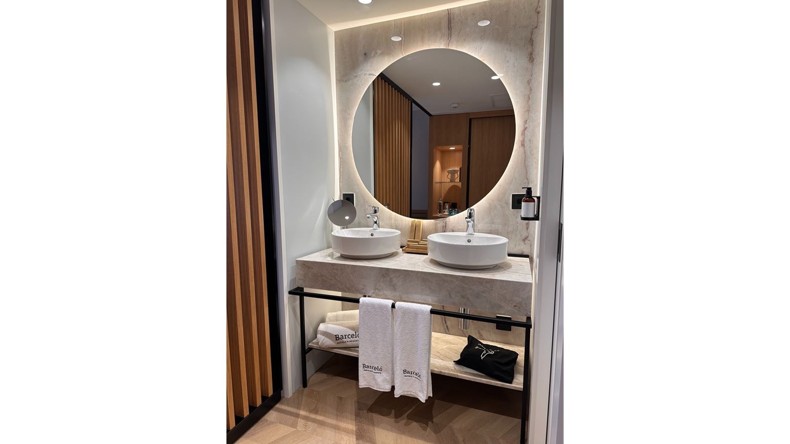 rooms-double-superior-sea-view-room