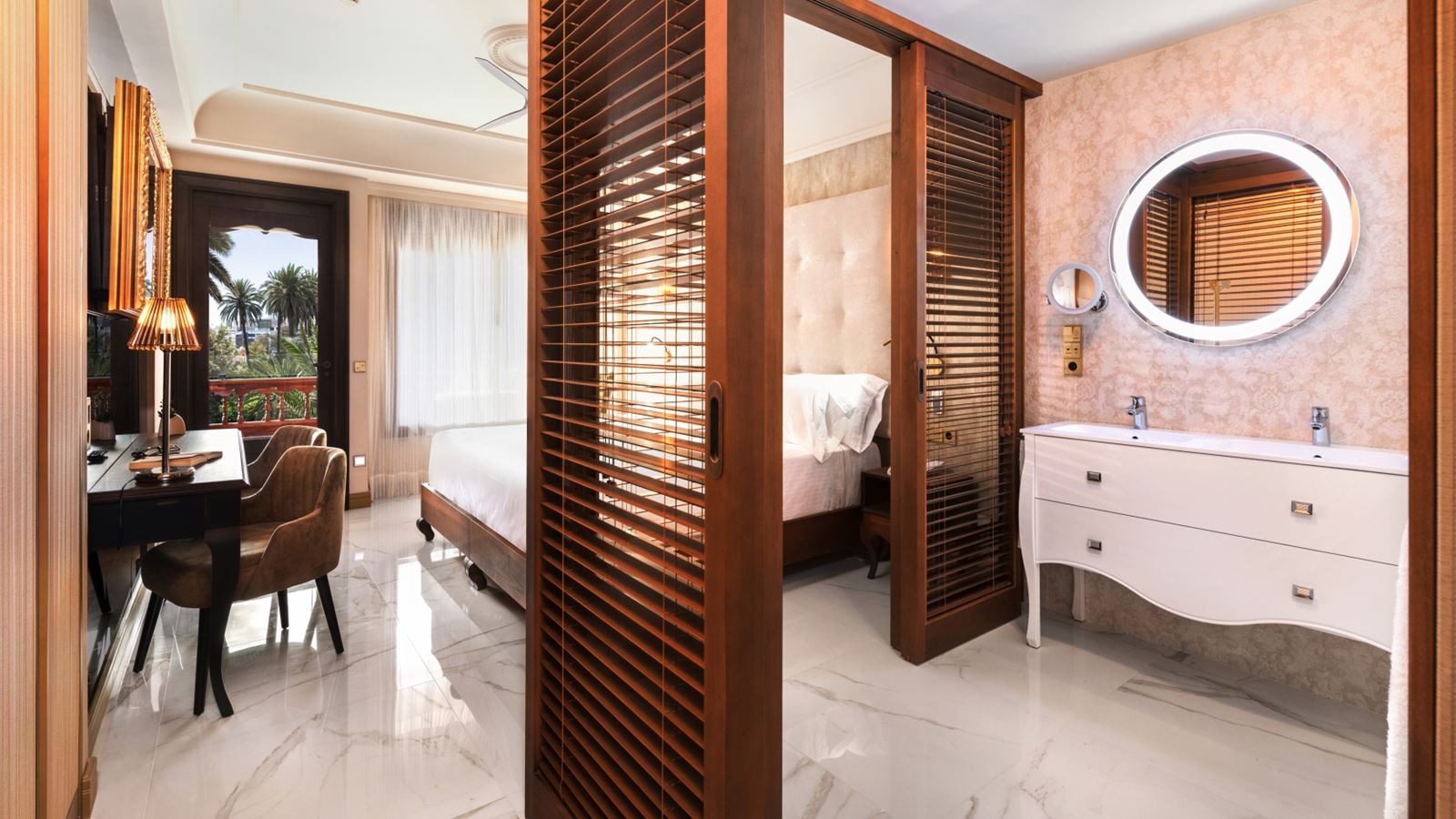 rooms-family-premium-2-connected-deluxe-room
