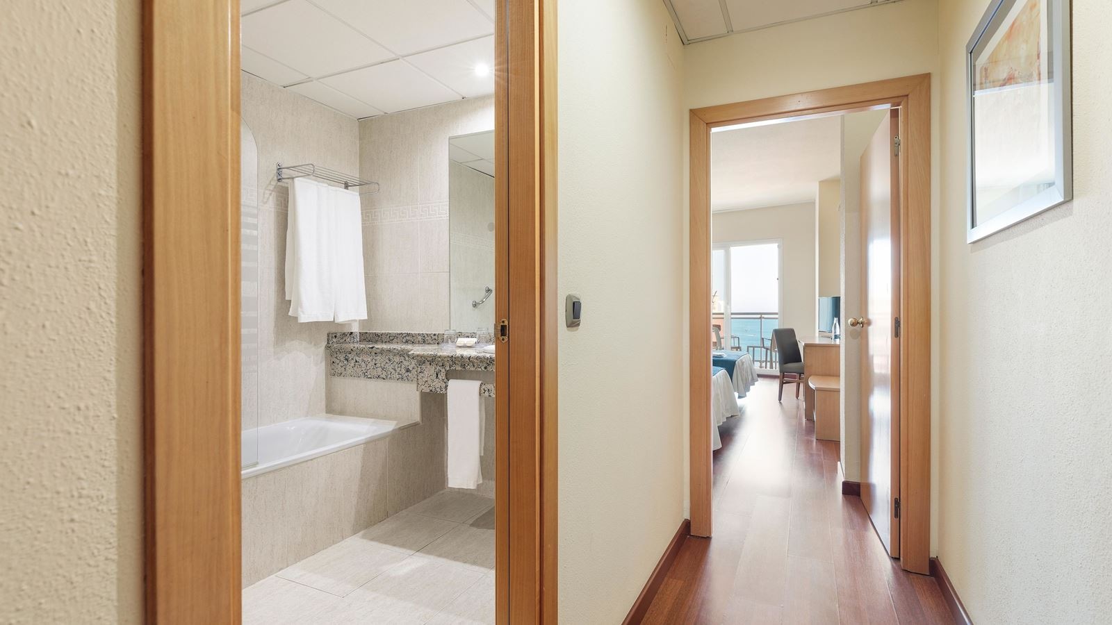 rooms-single-with-chld-balcony-or-terrace