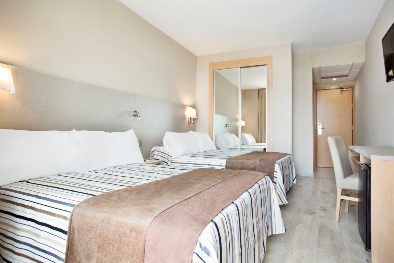 rooms-standard-room-balcony-or-terrace