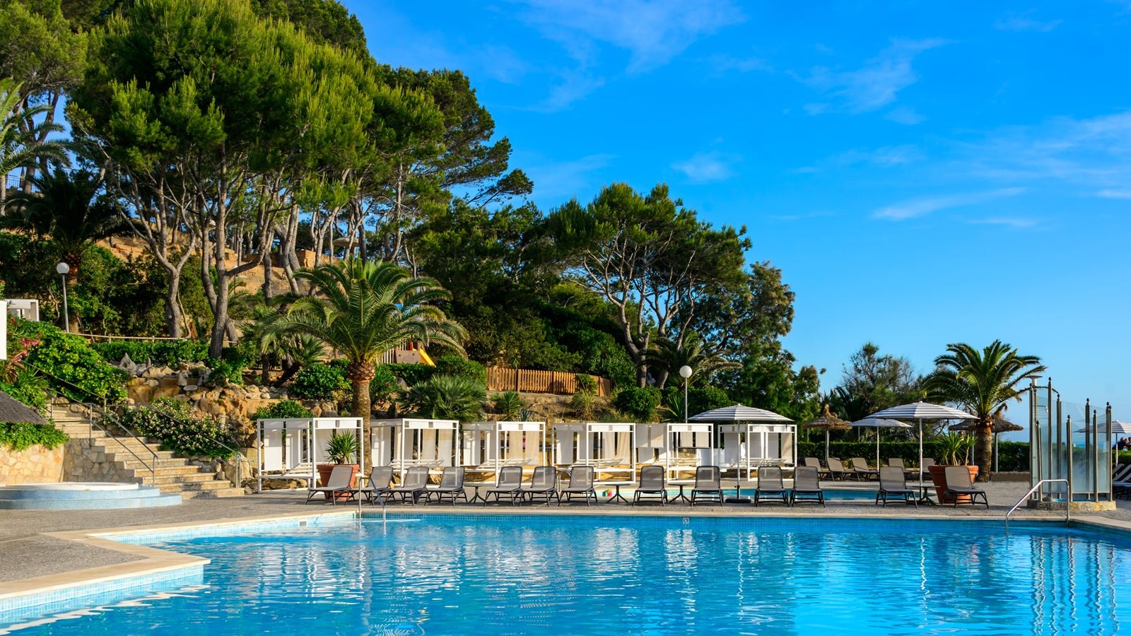 pools-outdoor-pool