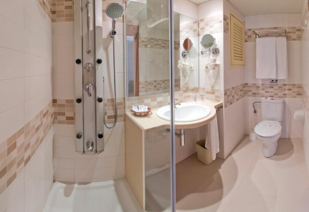 rooms-double-room-balcony