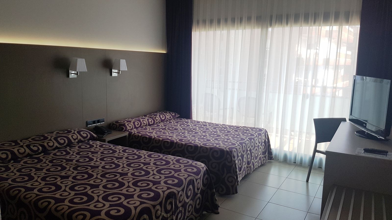 rooms-standard-room-city-view-1st-or-2nd-floor