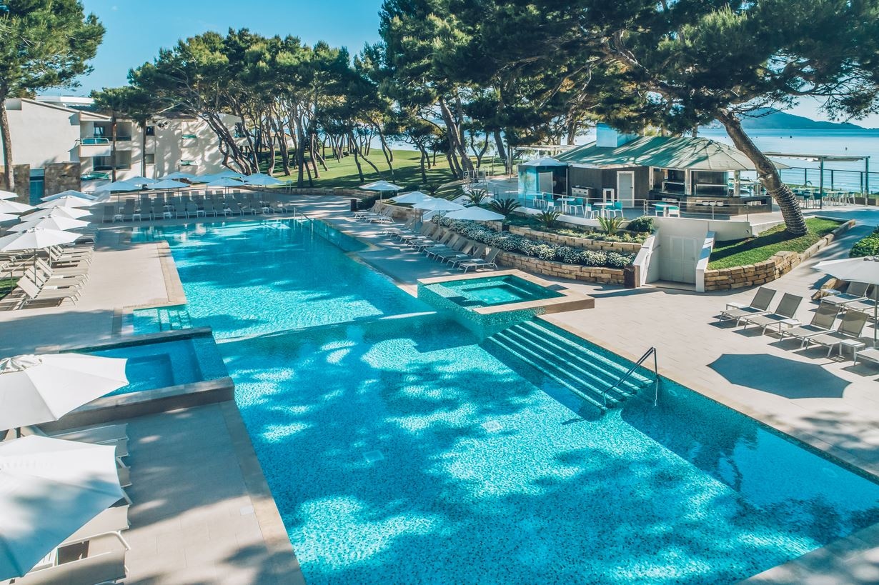 pools-outdoor-pool