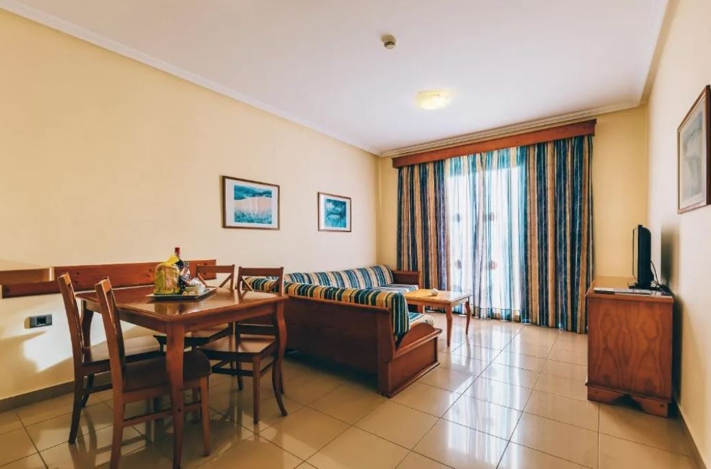 rooms-junior-suite