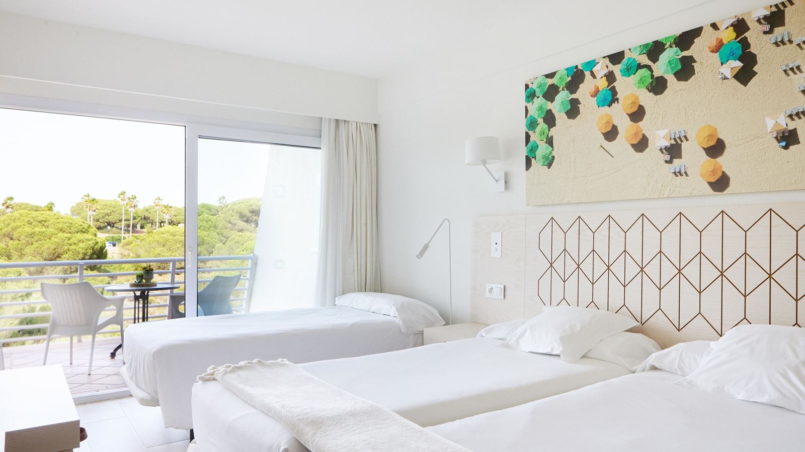 rooms-double-side-sea-view-interconnecting
