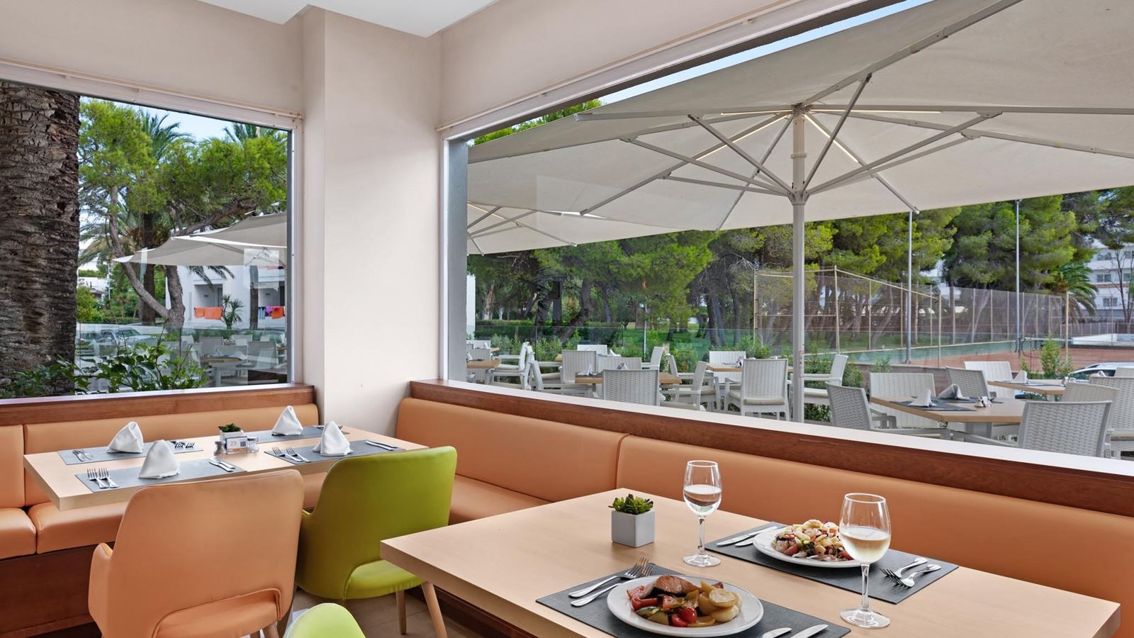 restaurants-buffet-caprice