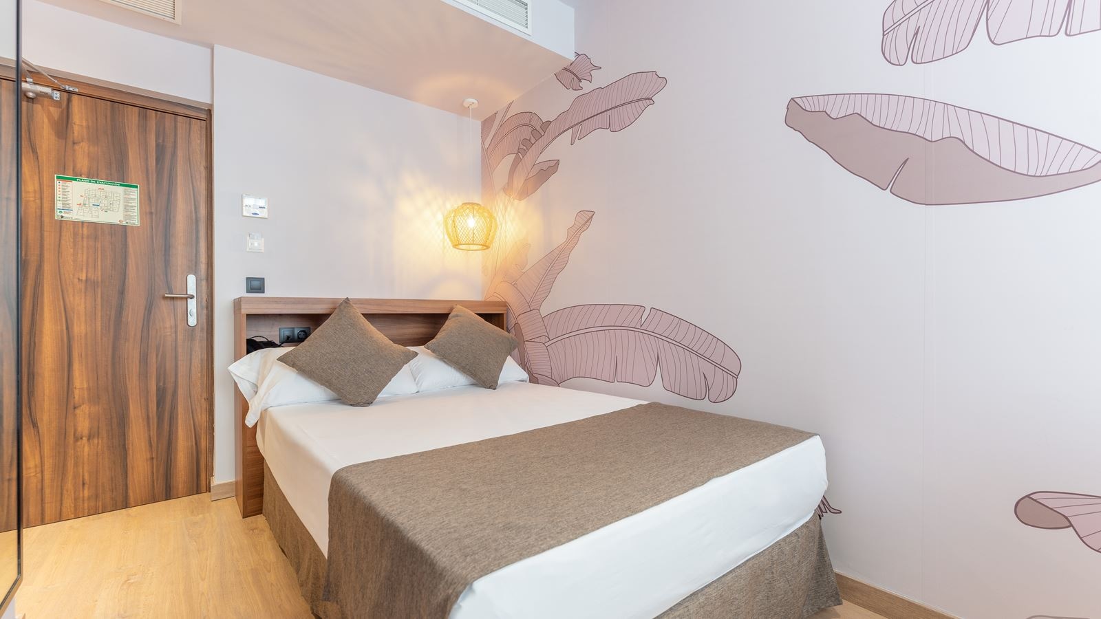 rooms-single-room