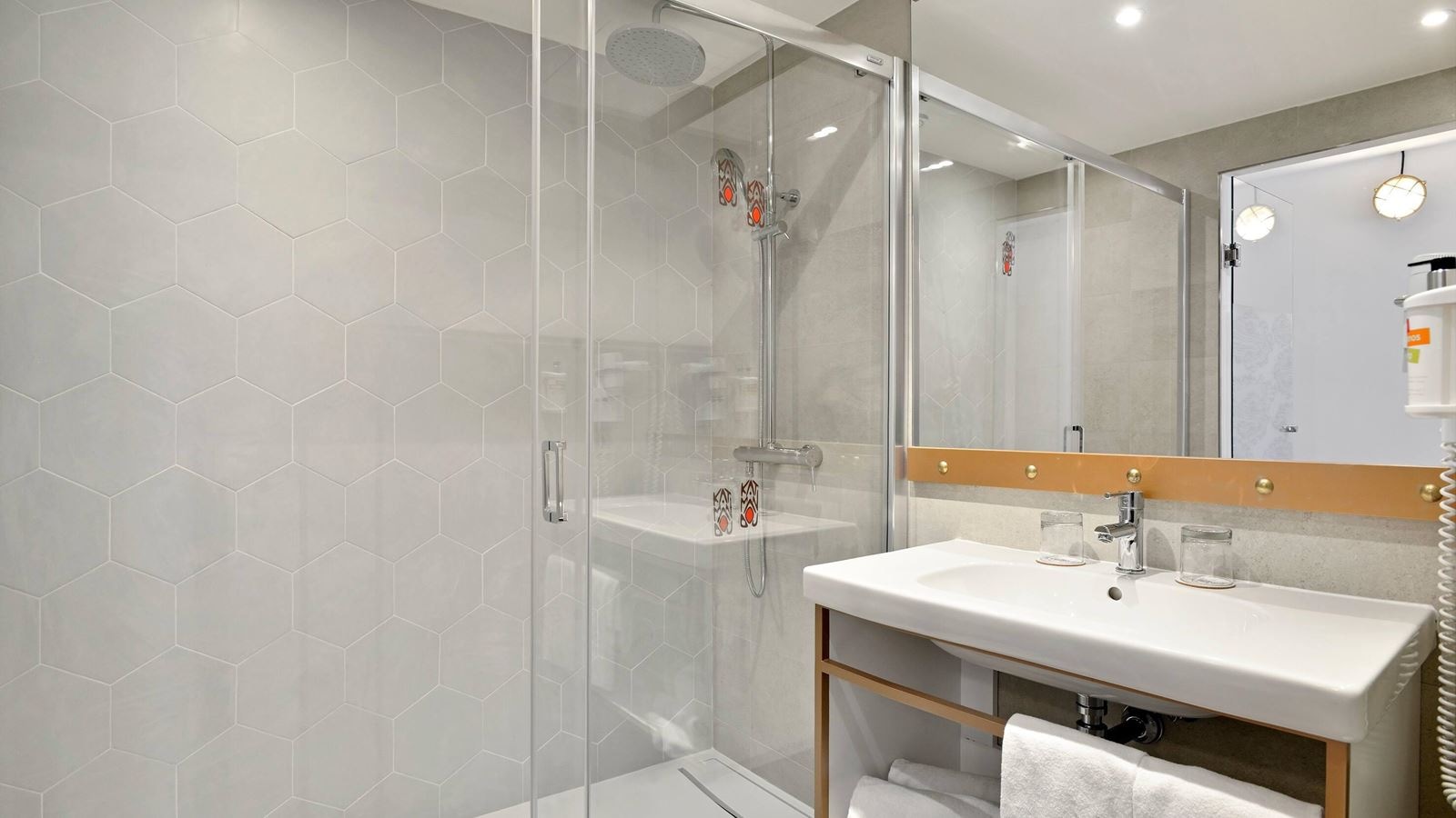 rooms-family-room