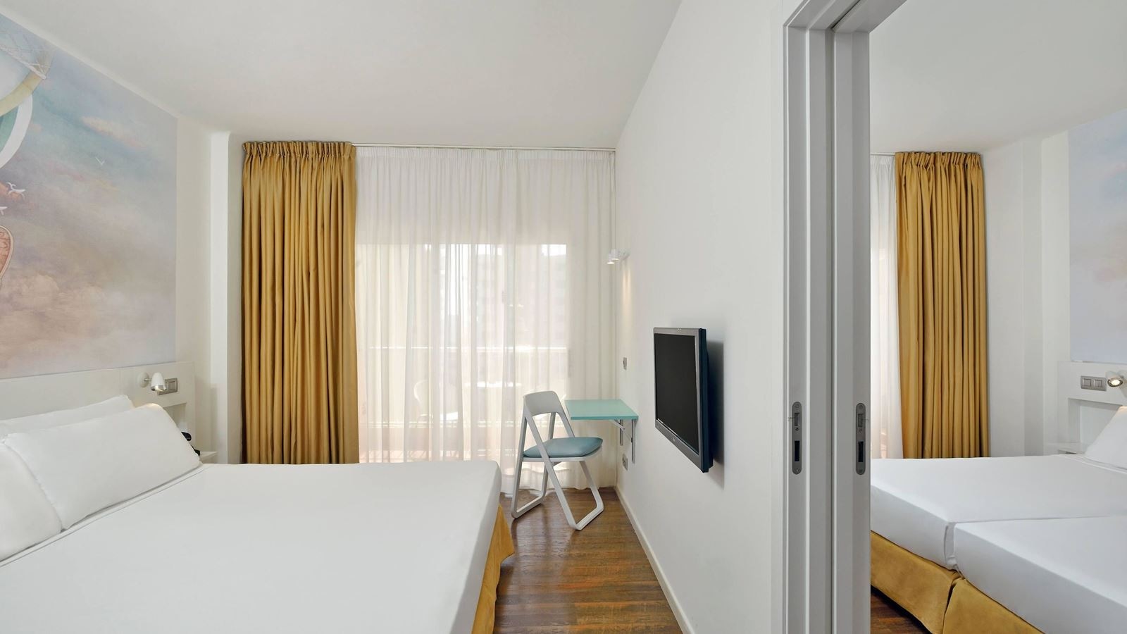rooms-family-room