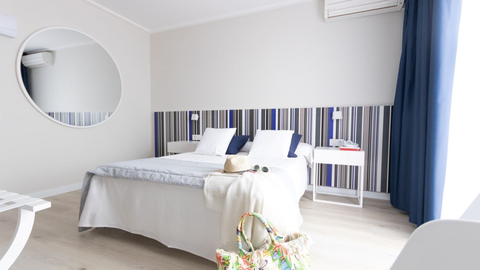 rooms-standard-family-room