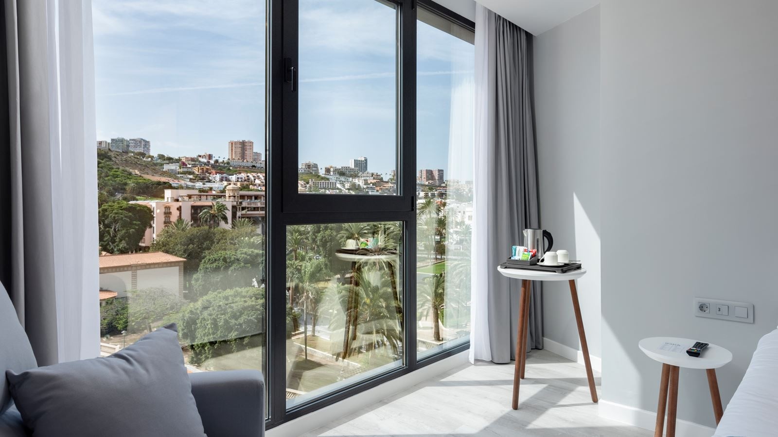 rooms-family-room